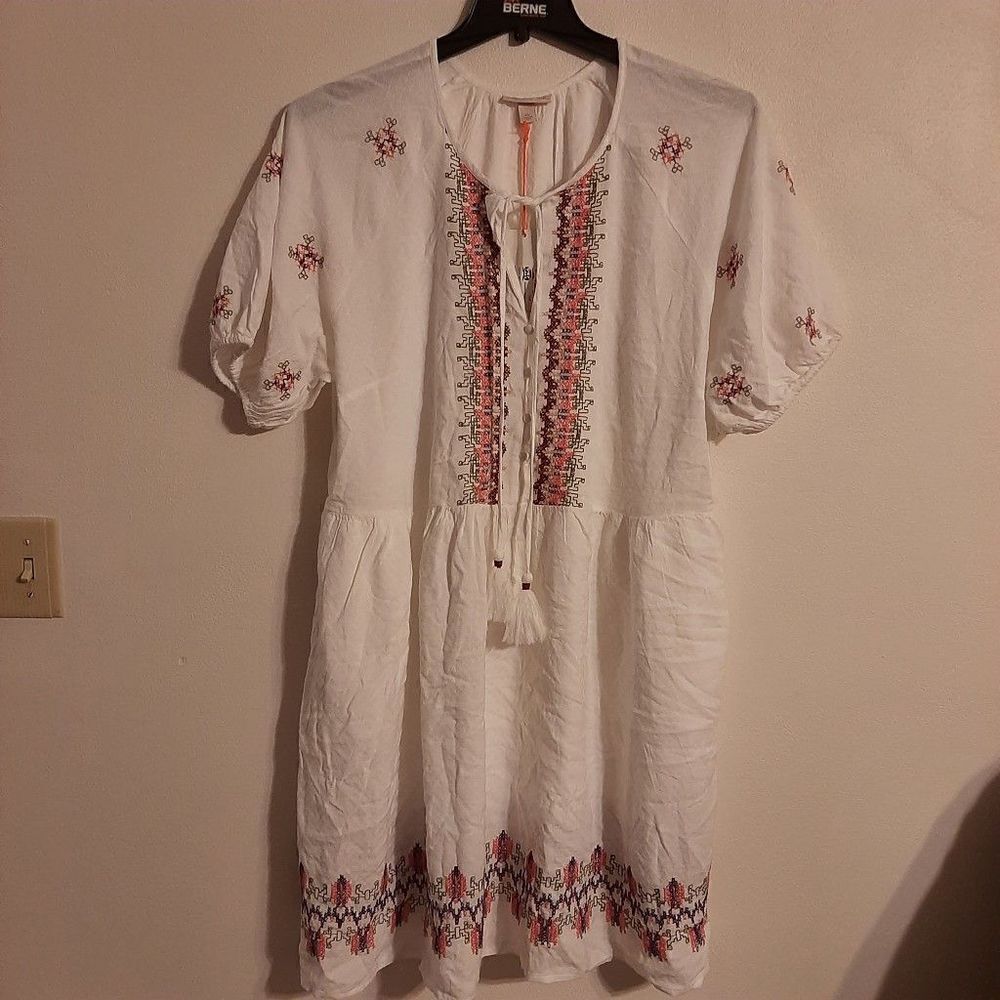 Knox rose white embroidered dress